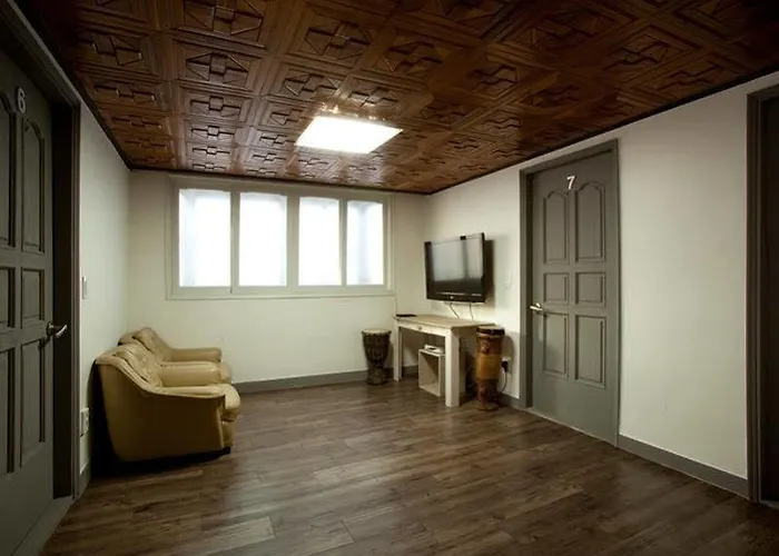 Blu Guest House 1